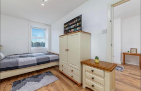 apartment close to Oxford street